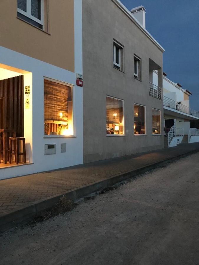 フェレルSea Avenue House - Center Baleal - Surfboard Includedアパートメント エクステリア 写真